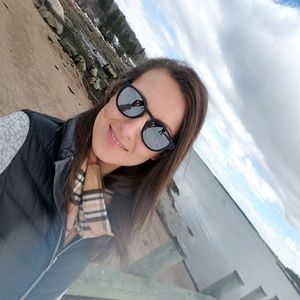 Meet your Posher, Evelina